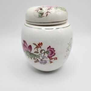 Japan ceramic small ginger jar with 4 holes in cover potpourri jar vintage